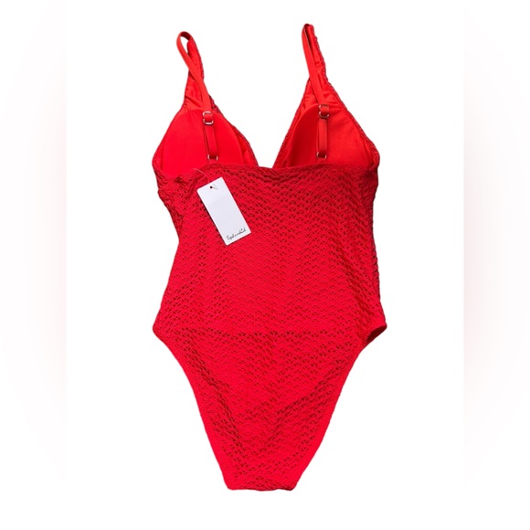 SPLENDID V front crochet one piece swimsuit size Small style SP62814M NWT - Picture 2 of 7